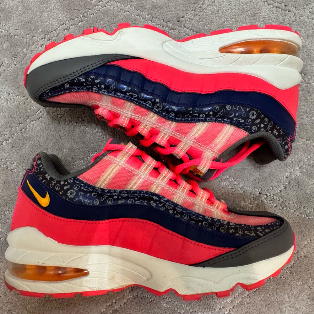 Air Max 95 GS 'Purple Racer Pink' Youth size 4.5